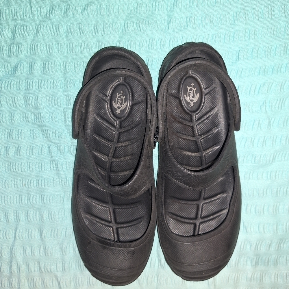 Pali Hawaii Black Rubber Slip On Shoes